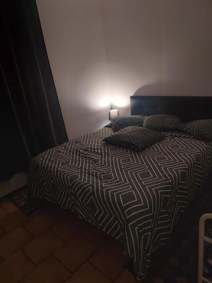 Appartement Meuble Avec Deux Chambres มูแล็ง ภายนอก รูปภาพ