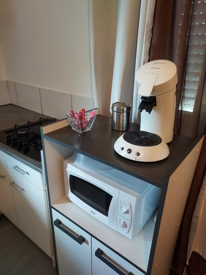 Appartement Meuble Avec Deux Chambres มูแล็ง ภายนอก รูปภาพ